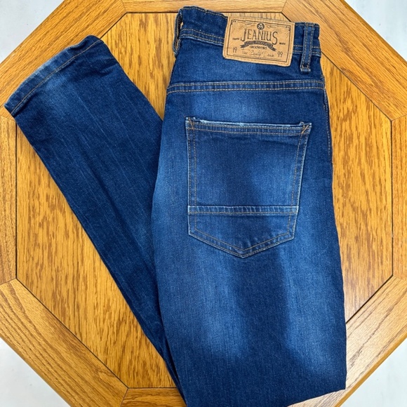 **JEANIUS* Men's Akademiks Dark Wash Jeans Size 30 x 32 - Picture 1 of 8